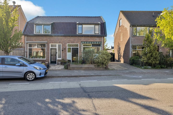 2e Loosterweg 106 in Hillegom foto