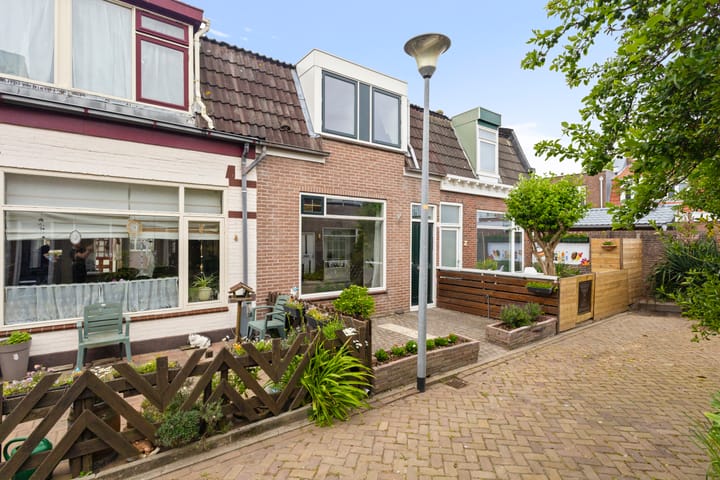 3e Emmadwarsstraat 4 in Den Helder foto