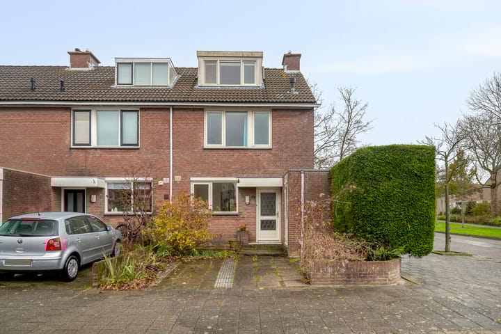 Aafje Heynislaan 2 in Oegstgeest