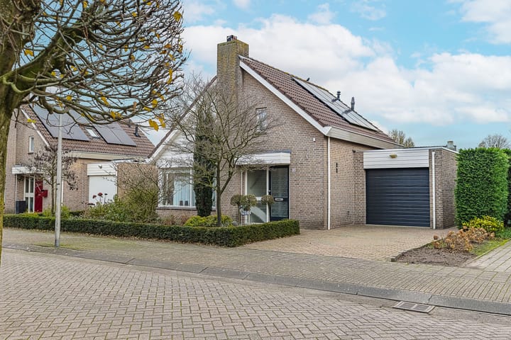 Aanstee 18 in Klein Zundert foto