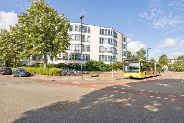 Aartsbisschop Romerostraat 630 in Utrecht foto