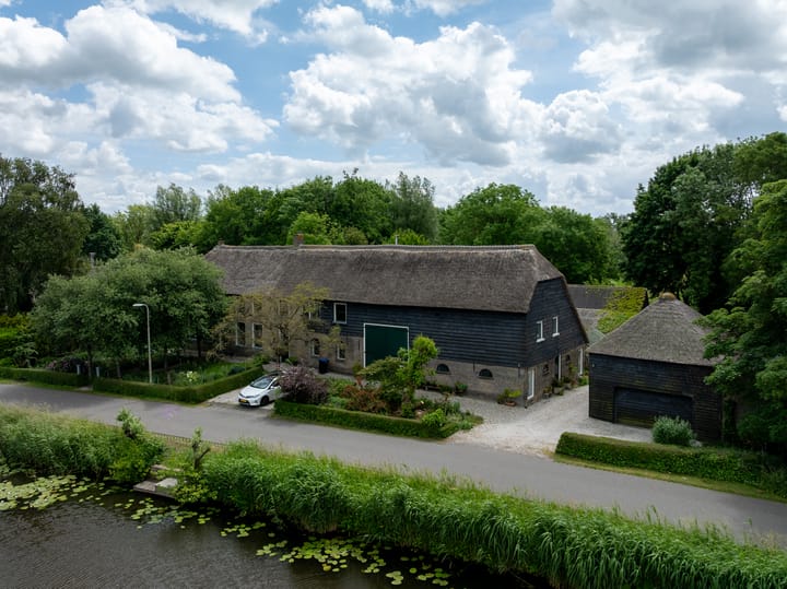 Abbekesdoel 37 in Bleskensgraaf ca foto