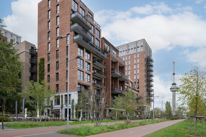 Abraham Tuschinskistraat 82 in Rotterdam foto