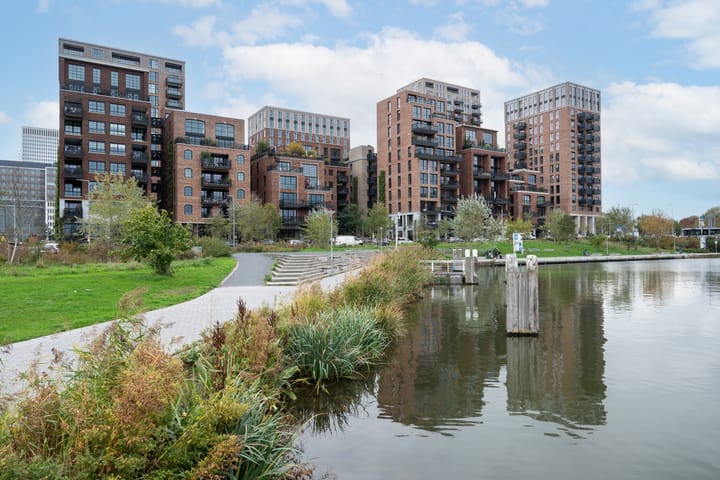 Abraham Tuschinskistraat 84 in Rotterdam foto