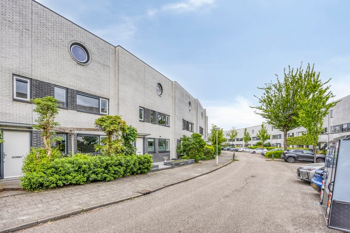 Aburahout 26 in Zoetermeer foto