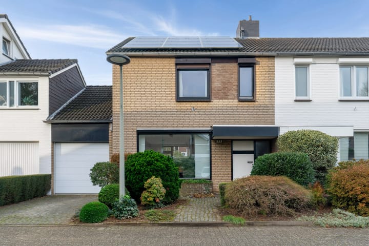 Acaciahoven 24 in Maastricht foto