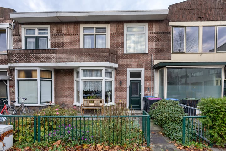 Achter de Hoven 105 in Leeuwarden foto