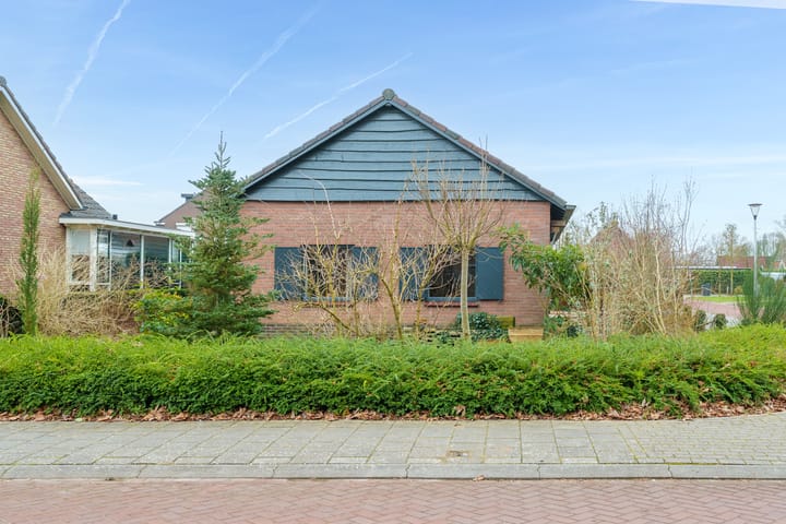 Achter de Hoven 2 in Wijhe