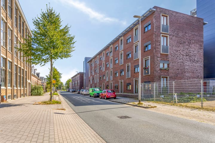 Achter de Hoven 28c in Leeuwarden foto