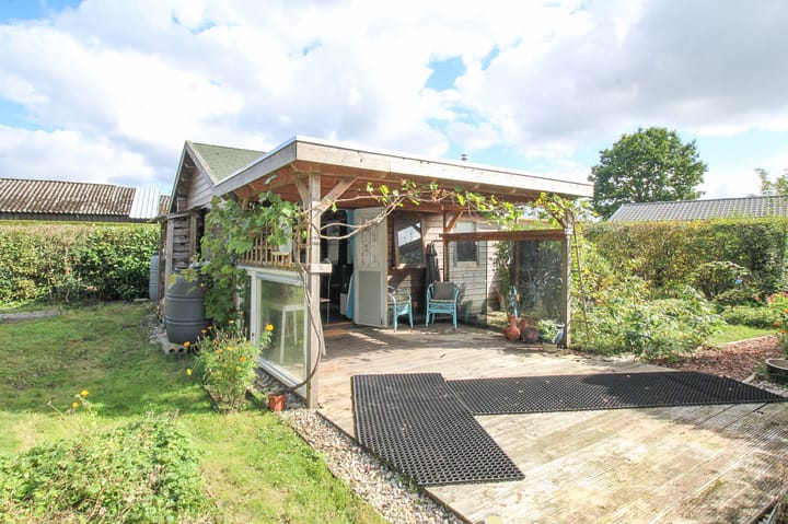 Achterridderweg 1-3 in Putten foto