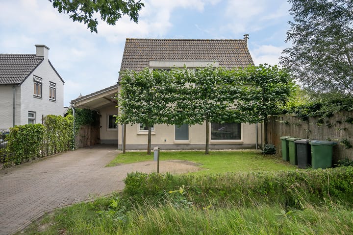 Achterstraat 16 in Den Hout foto