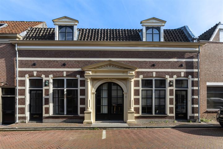 Achterstraat 7 in Woerden foto