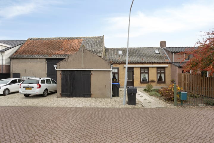 Achterweg 26 in Melissant foto