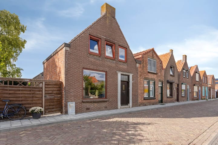 Achterweg 7 in Hoofdplaat foto