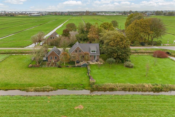 Aderweg 11 in Roelofarendsveen foto