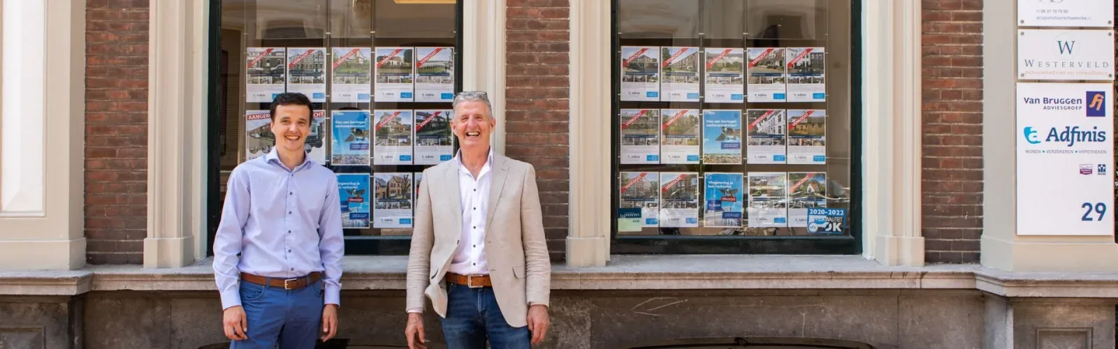 Team photo of Adfinis Makelaars