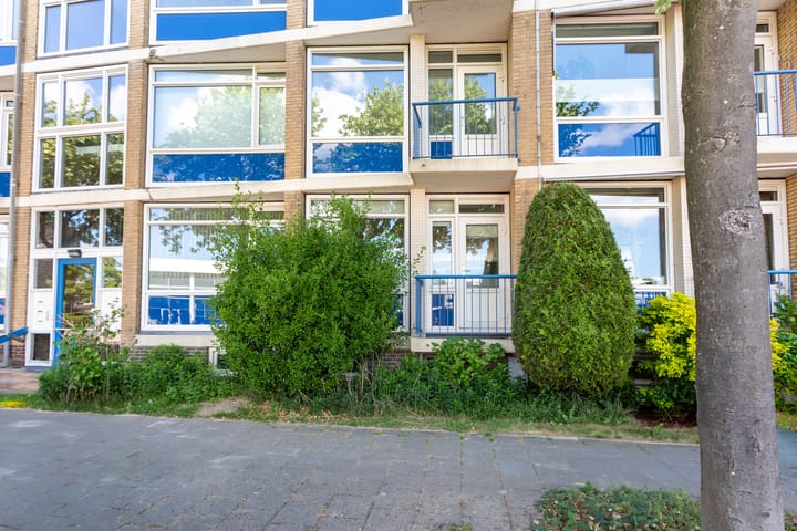 Admiraal de Ruyterlaan 19 in Castricum foto