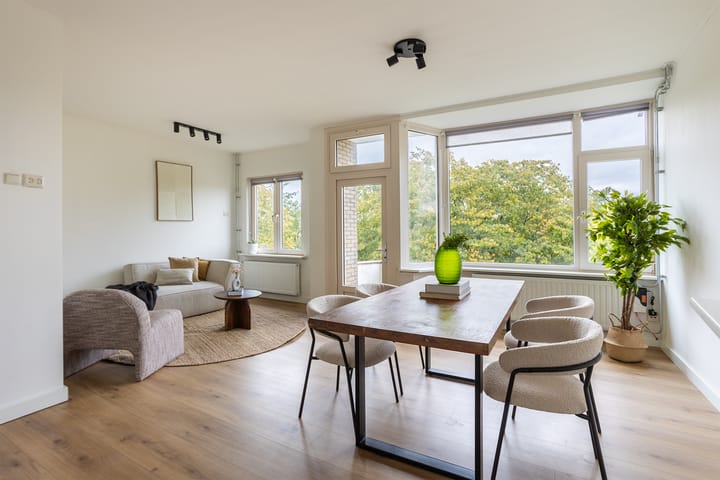 Admiraal de Ruyterlaan 55 in Hilversum foto