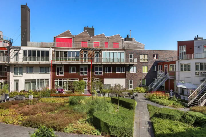 Admiraalsplein 74 in Dordrecht foto