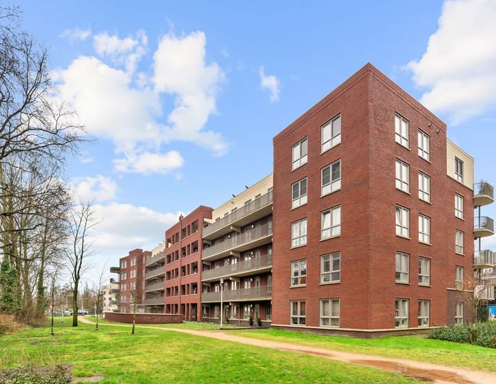 Adriaan Morriënpad 43 in Driehuis NH foto