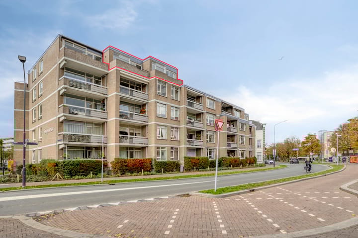 Adriaan van Bergenstraat 112 in Breda foto