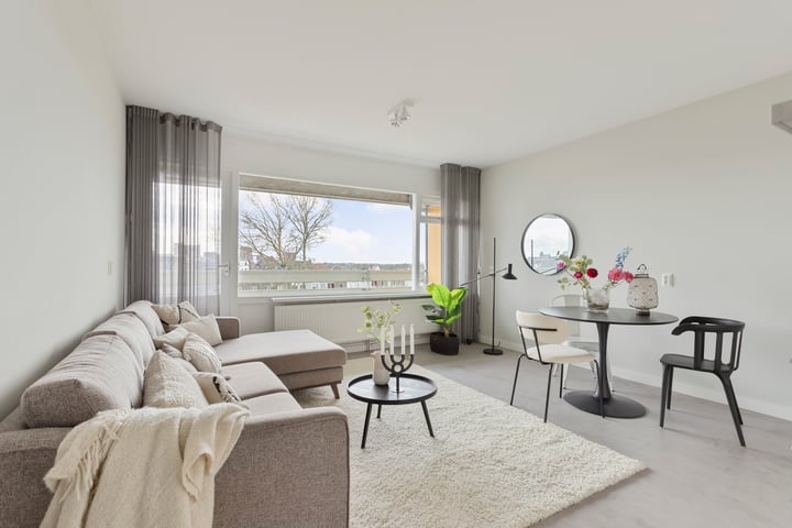 Adriaan van Bergenstraat 380 in Breda foto