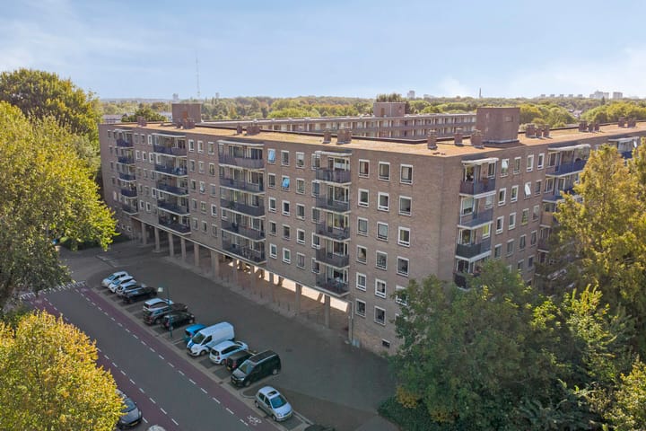 Aert van Neslaan 422 in Oegstgeest foto