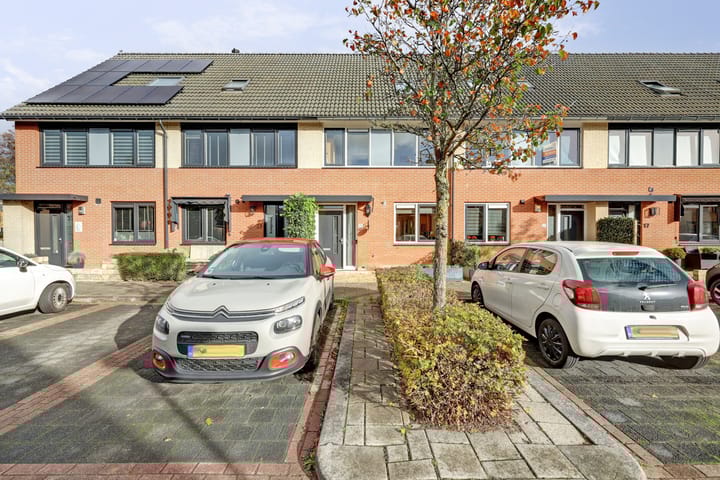 Agaatlaan 21 in Rhoon foto