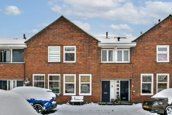 Agatha Dekenstraat 4 in Gouda foto