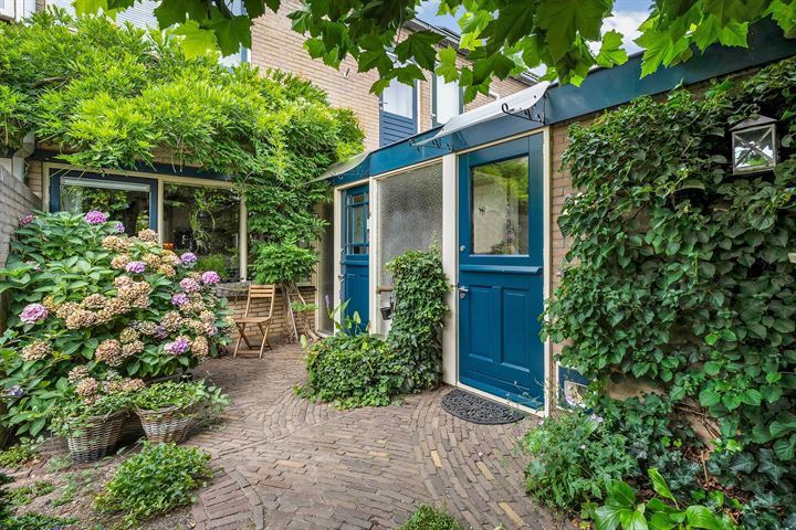 Agnietenhof 26 in Dalfsen foto