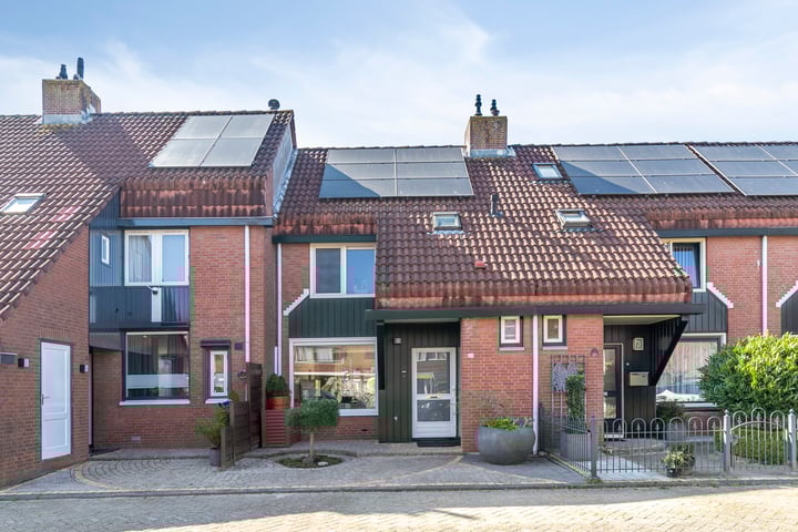 Albatroshoek 23 in Spijkenisse foto