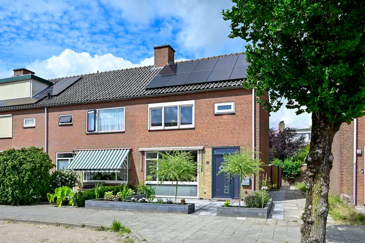 Albert Verweylaan 16 in Uithoorn foto