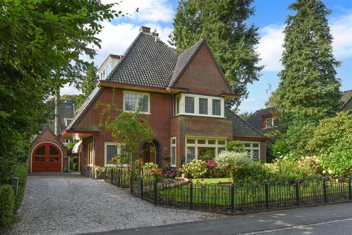 Albertus Perkstraat 53 in Hilversum foto