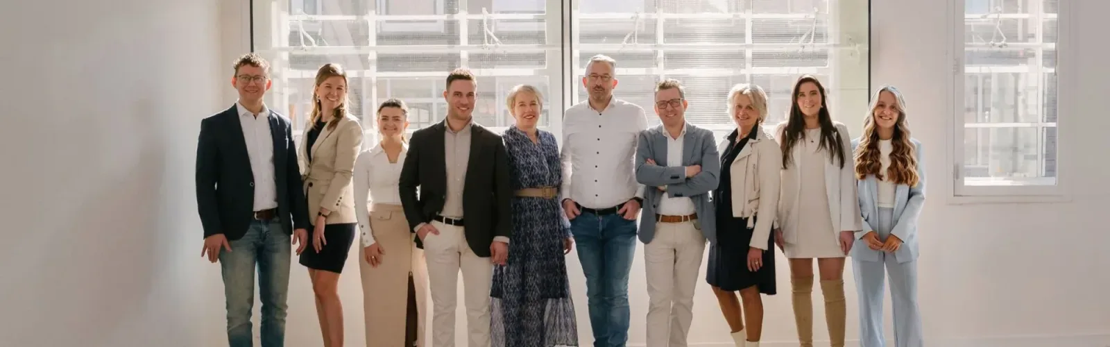 Team foto van Alblasserwaard Makelaars & Taxateurs