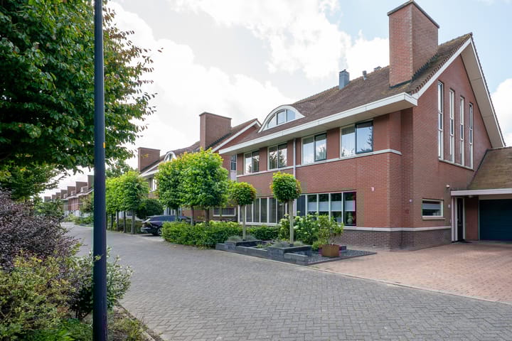 Alida Buitendijk erf 14 in Heerhugowaard foto