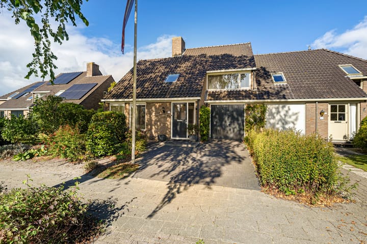 Allingawier 38 in Grou foto