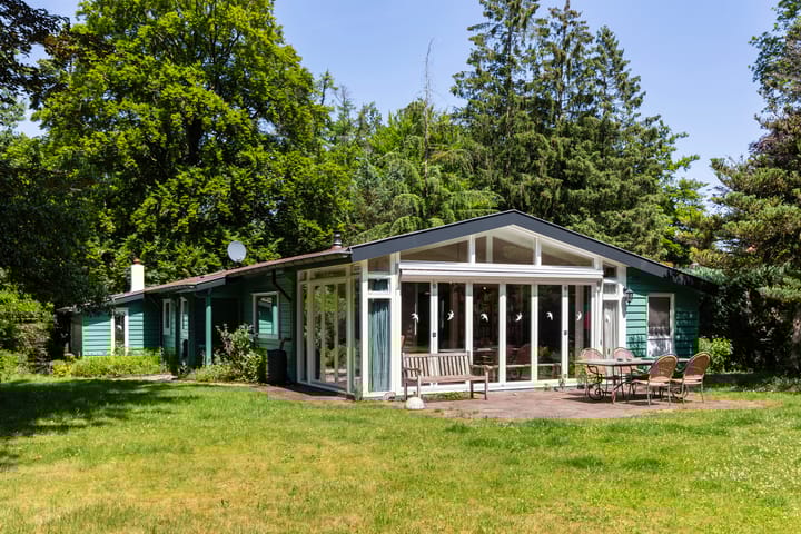 Alverschotenseweg 26 in Hoog Soeren foto