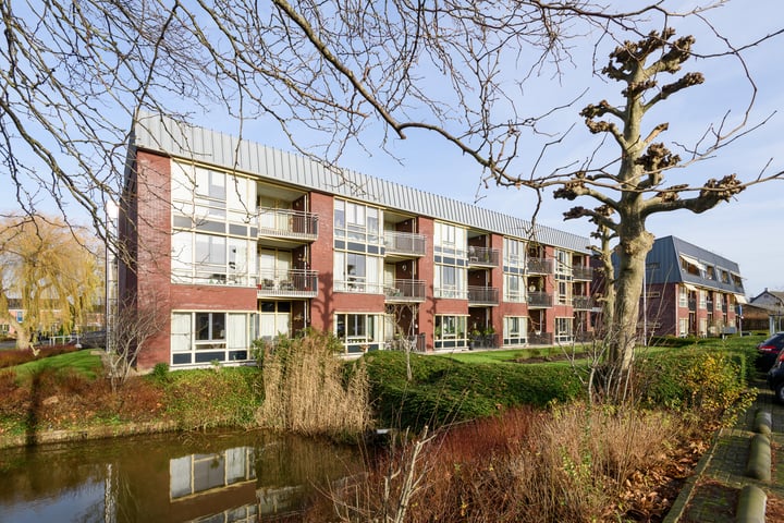 Amandelhof 35 in Bleskensgraaf ca foto