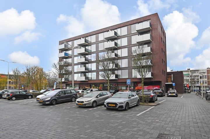 Ambachtsgaarde 218 in 's-Gravenhage foto