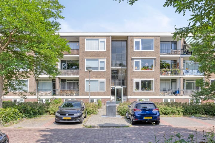 Ambonstraat 82 in Alphen aan den Rijn foto