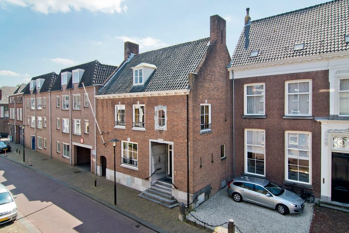 Ambtmanstraat 7 in Tiel foto