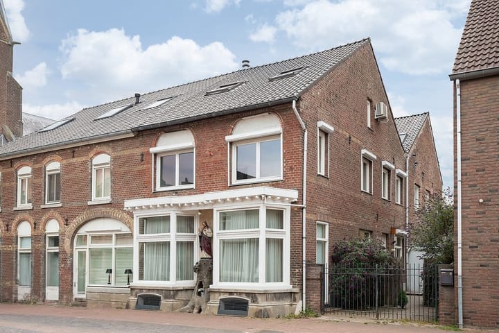 Ambyerstraat Noord 5 in Maastricht foto