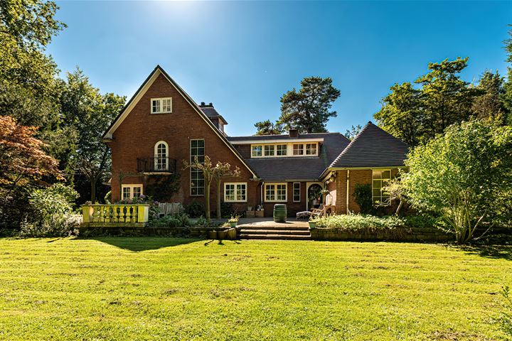 Amersfoortsestraatweg 210 in Huizen foto