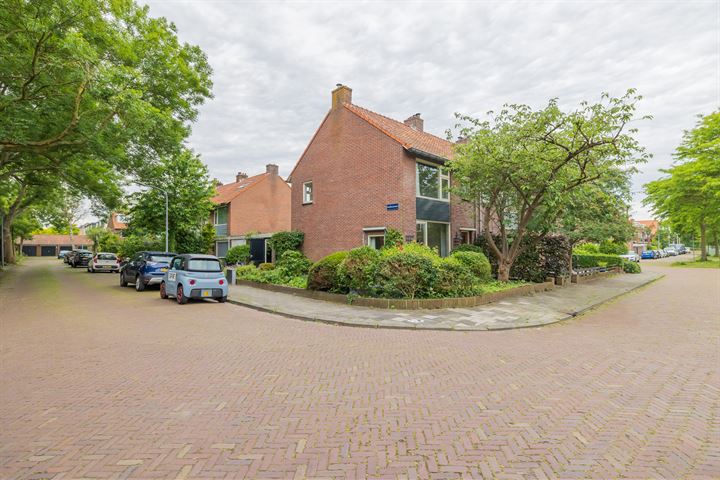 Ampèrelaan 2 in Haarlem foto