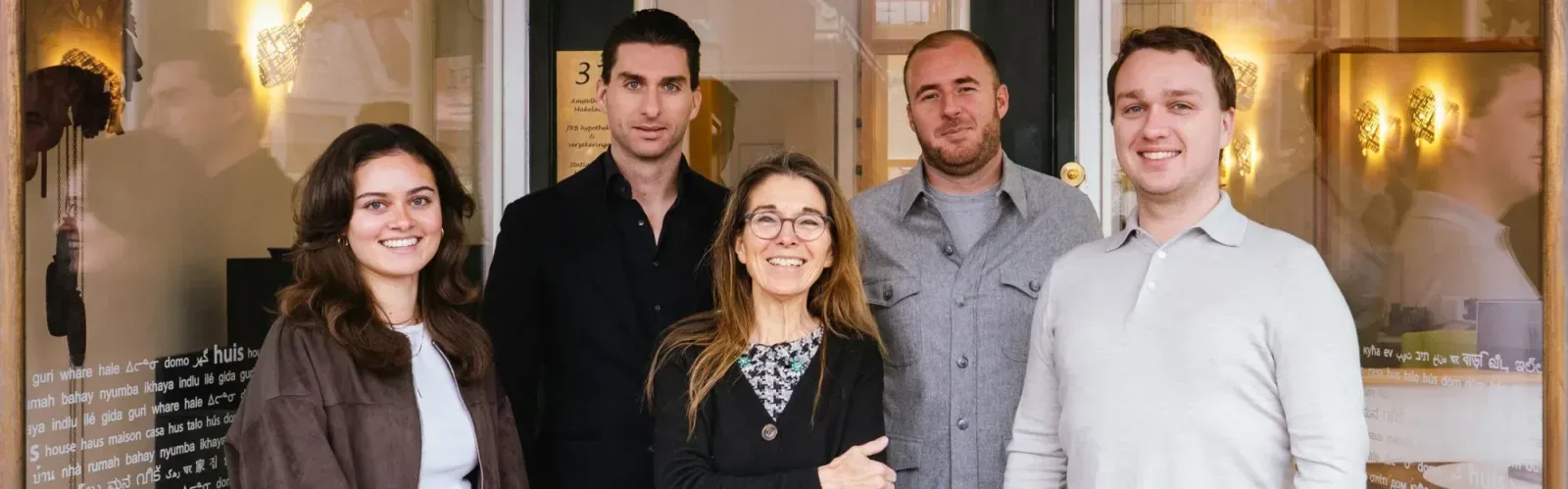 Team photo of Amstelhoven Makelaars