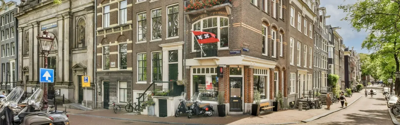 Team photo of Amstelland Makelaars B.V.