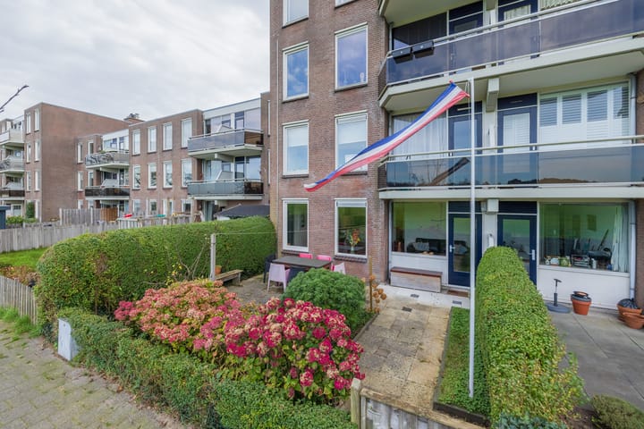 An van Gilsehof 34 in Noordwijk foto