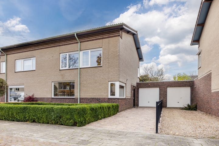 Andoornweg 36a in Grave foto