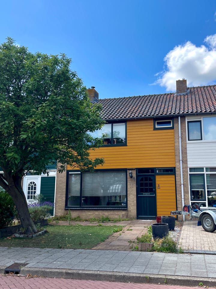 Anemonenstraat 3 in Roelofarendsveen foto