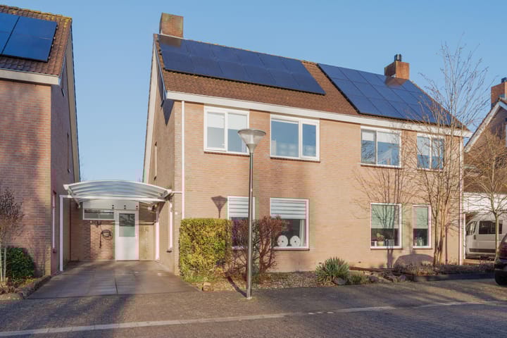 Foto van woning Anna Bijnsplein 2, Raamsdonksveer